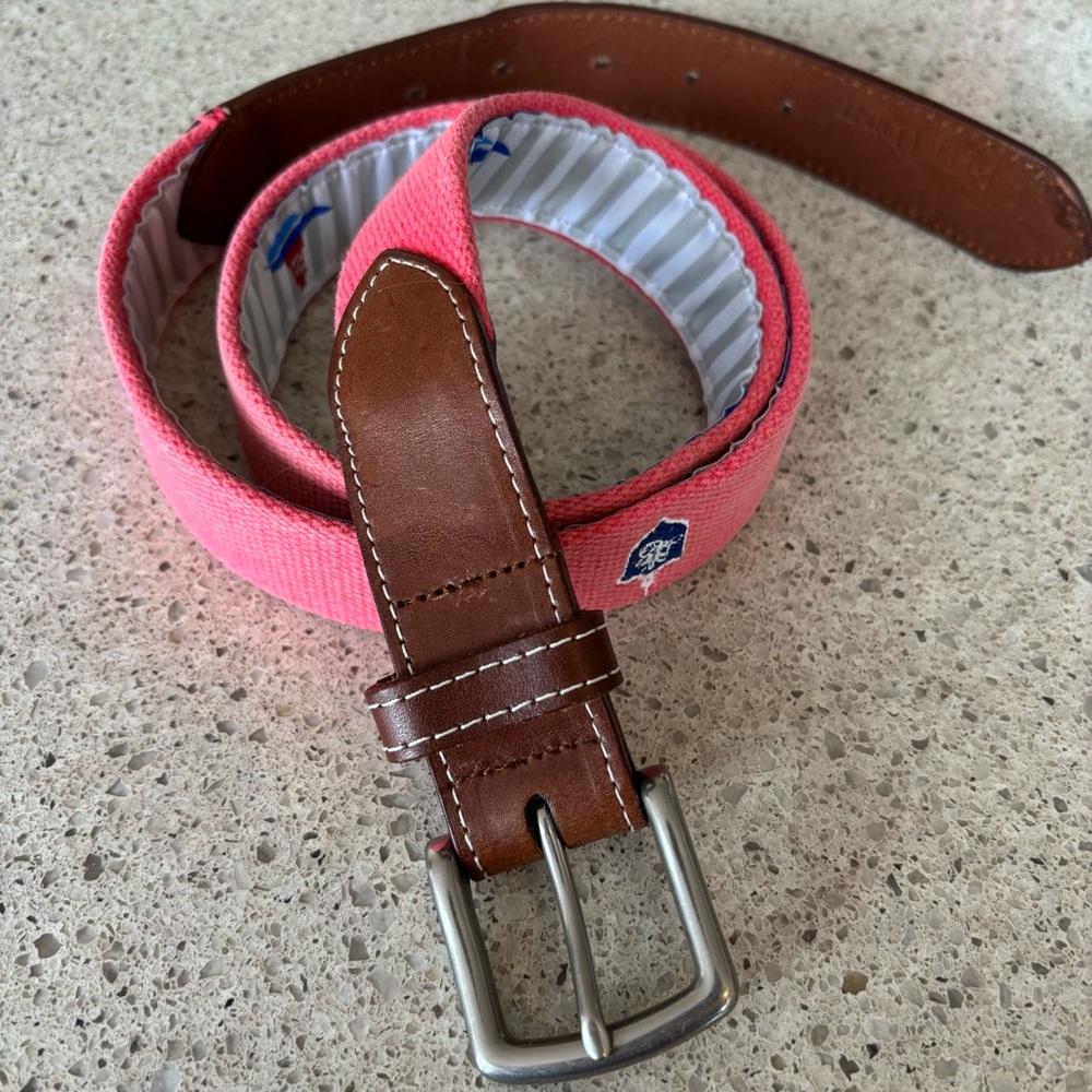 Reel Point Shelter Island coral insignia belt golf genuine leather brown 38